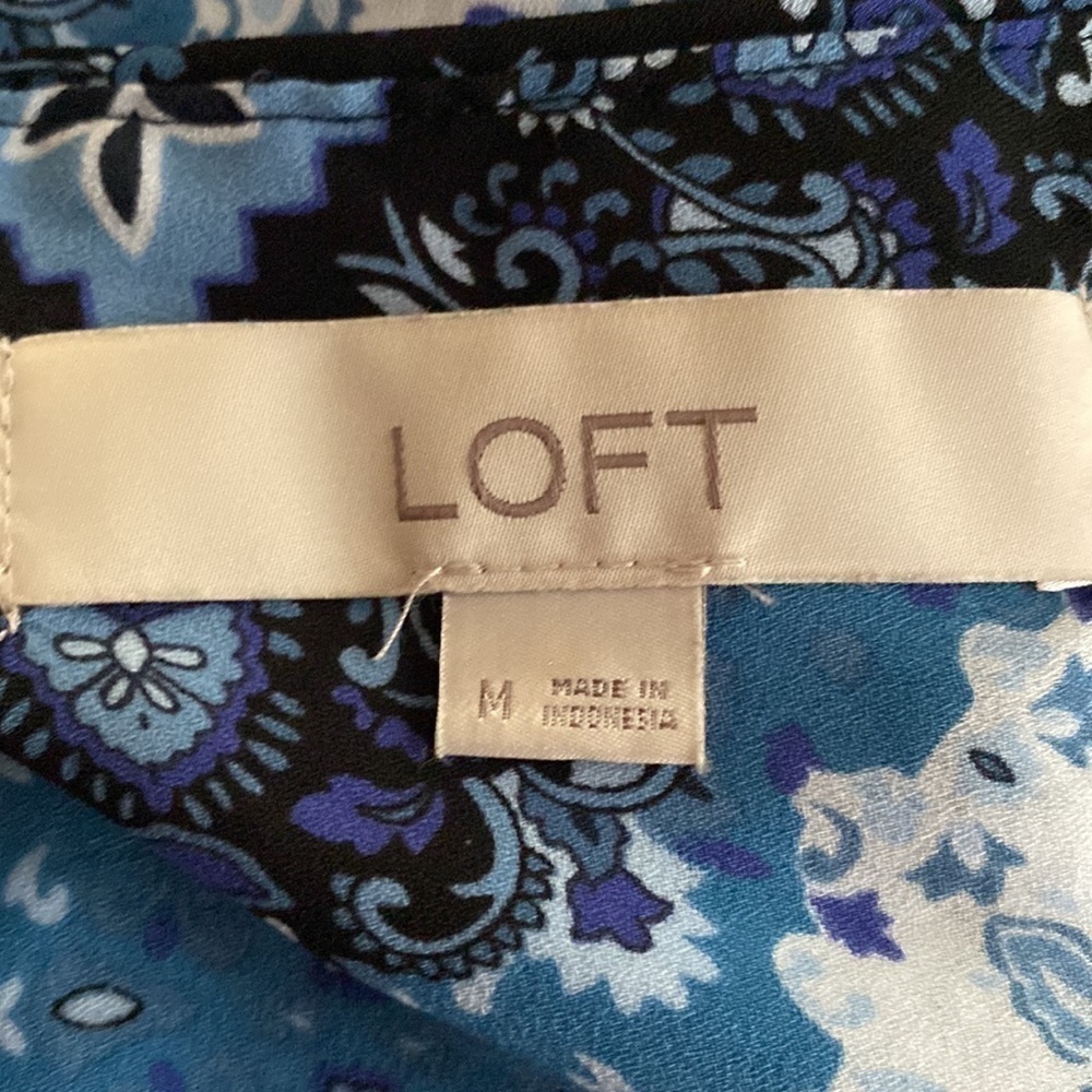 Loft Blouse Medium EUC - Picture 10 of 11